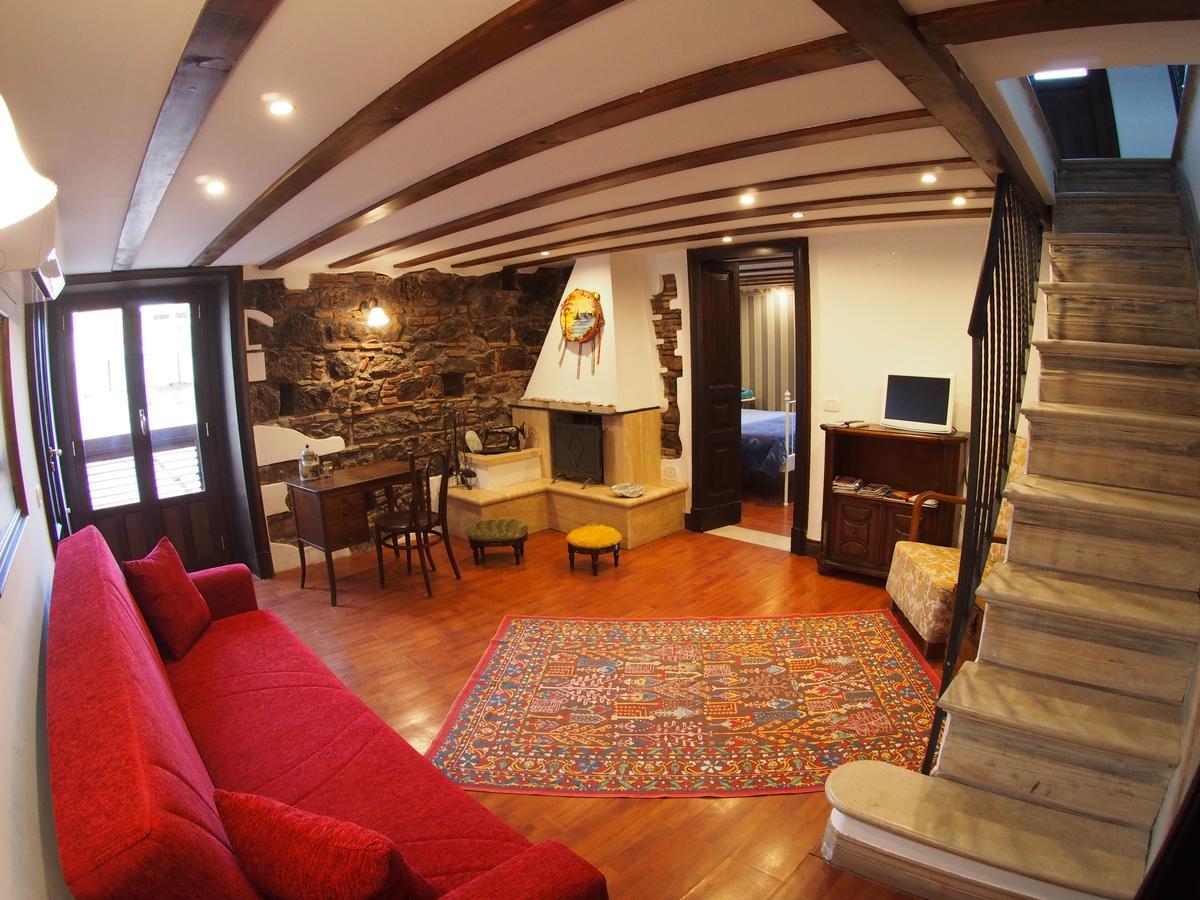 Casa Felice Nel Centro Storico, Tra Etna E Mare Appartement Catánia Buitenkant foto